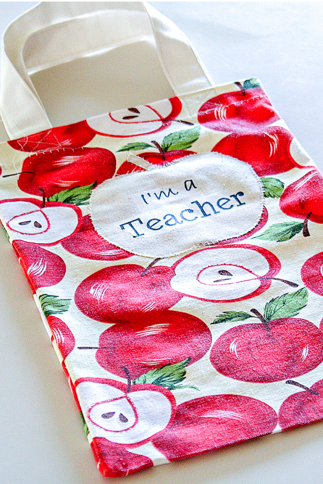 Apple print market bag for the teacher