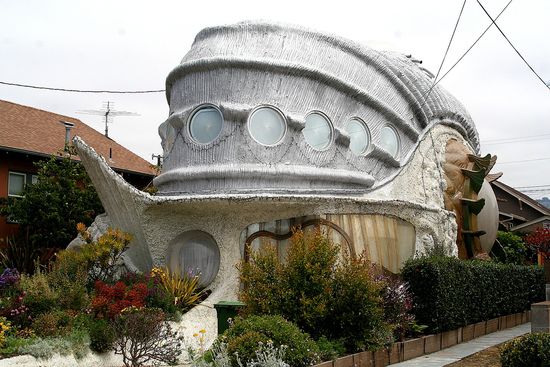 Fish-shaped house