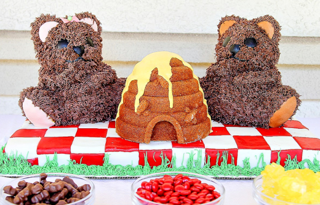 Teddy bear picnic themed cake