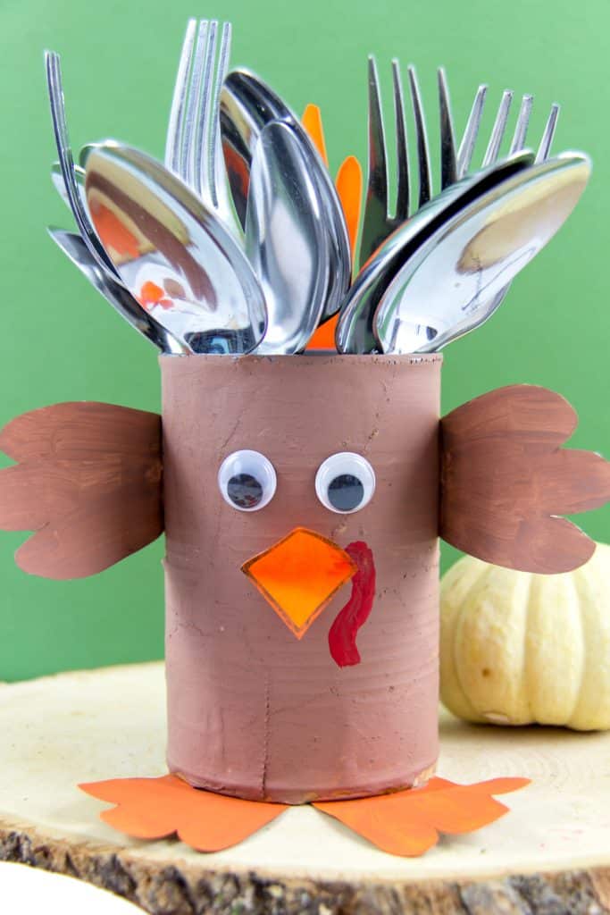 a tin can turkey utensil caddy for the kids Thanksgiving table