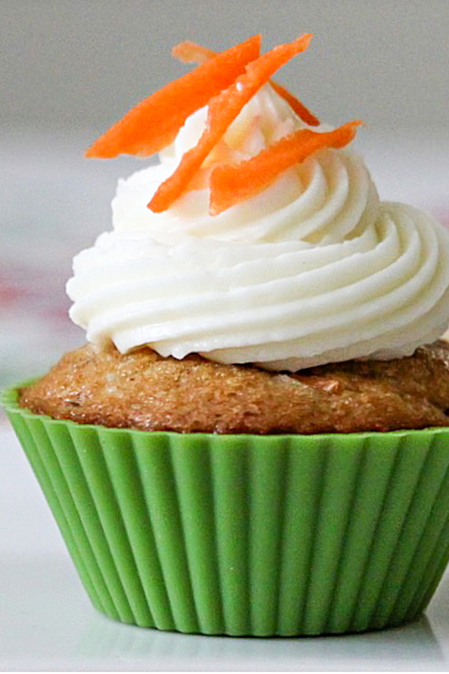 Easy carrot cake cupcakes