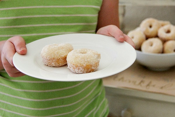 homemade cinnamon donuts