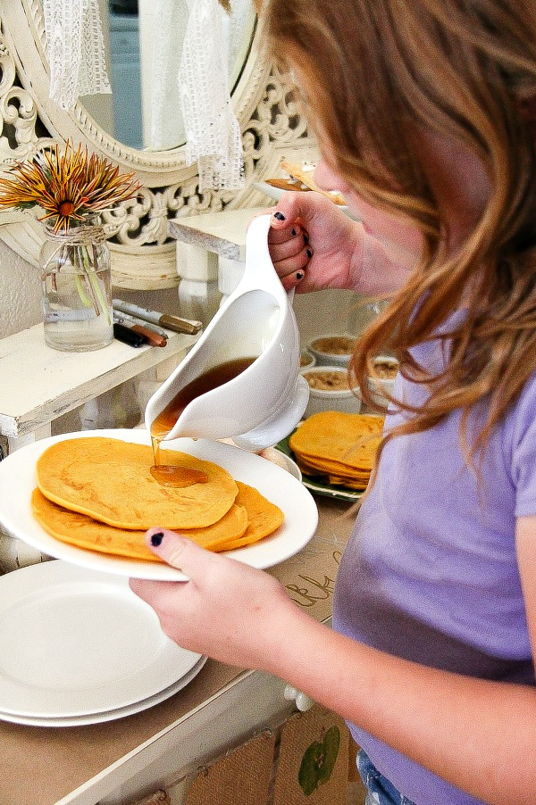 how to make pumpkin pie pancakes