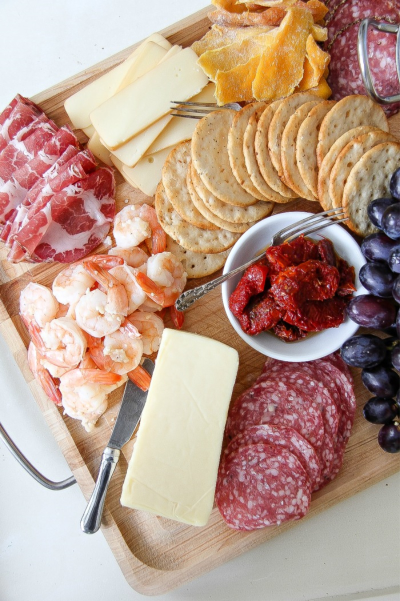 allergy friendly charcuterie board