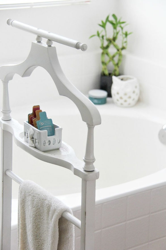 5 Minutes a Day to a Clean Bathroom Tonya Staab