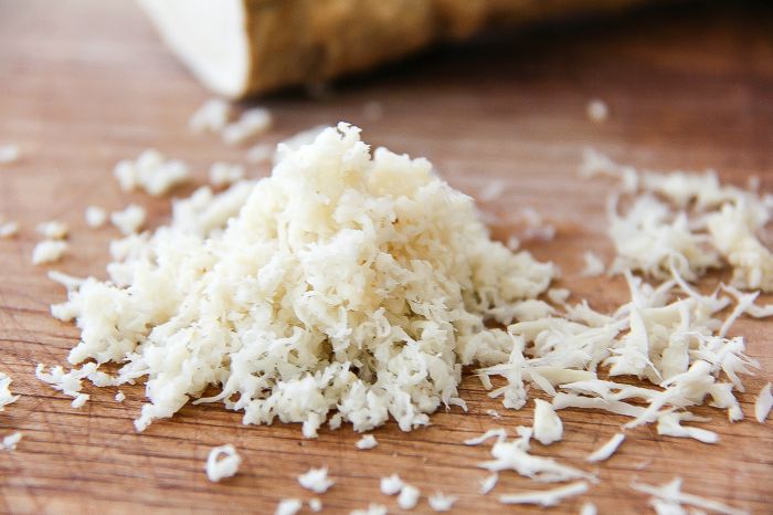 finely grated horseradish