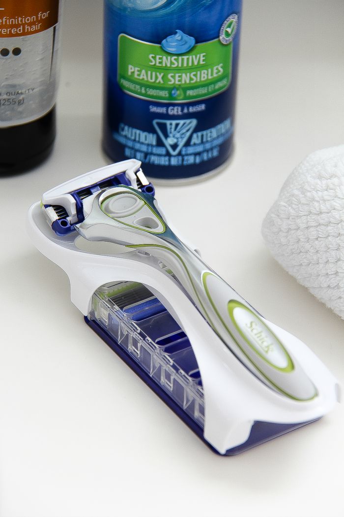 a razor for men