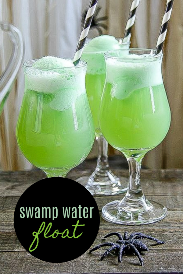 green swamp water float in glasses for halloween