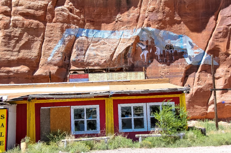 Route 66 roadside attractions