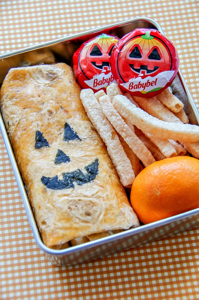 Jack O Lantern school lunch for kids for Halloween.