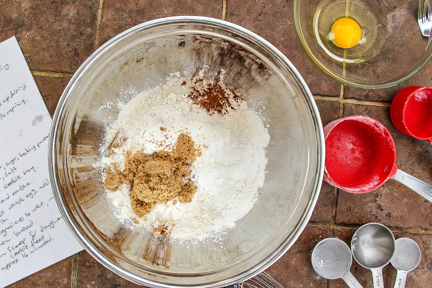 mixing dry ingredients to make pumpkin scones