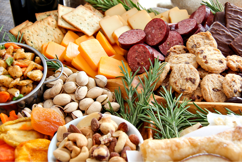 A holiday entertaining grazing board that's sweet and savory. 
