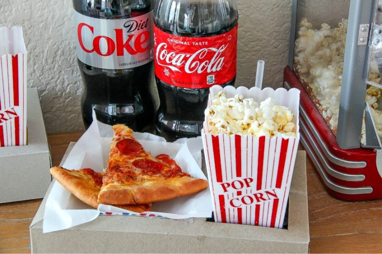 DIY Food Trays for Family Movie Night Tonya Staab