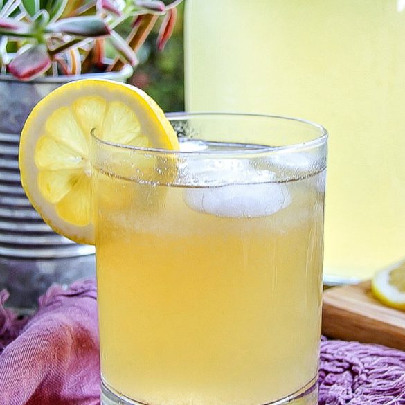 bourbon thyme lemonade recipe with homemade lemon and thyme simple syrup