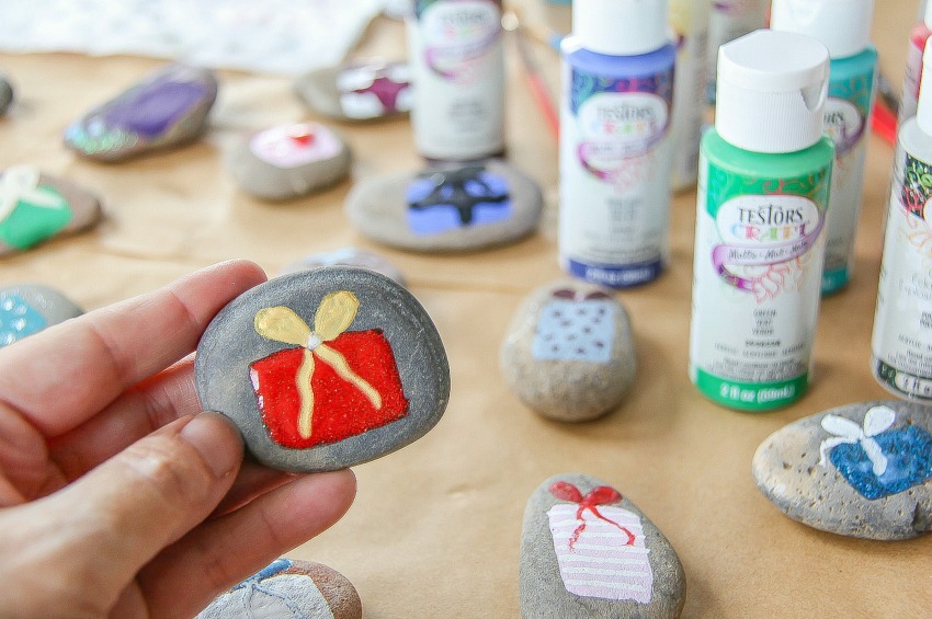 christmas rock painting for kids