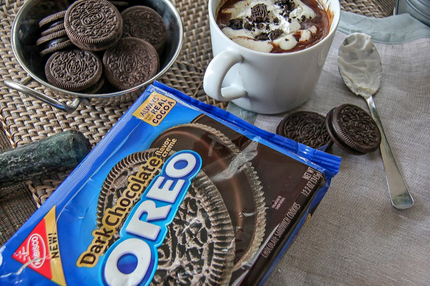 dark chocolate oreos and hot chocolate