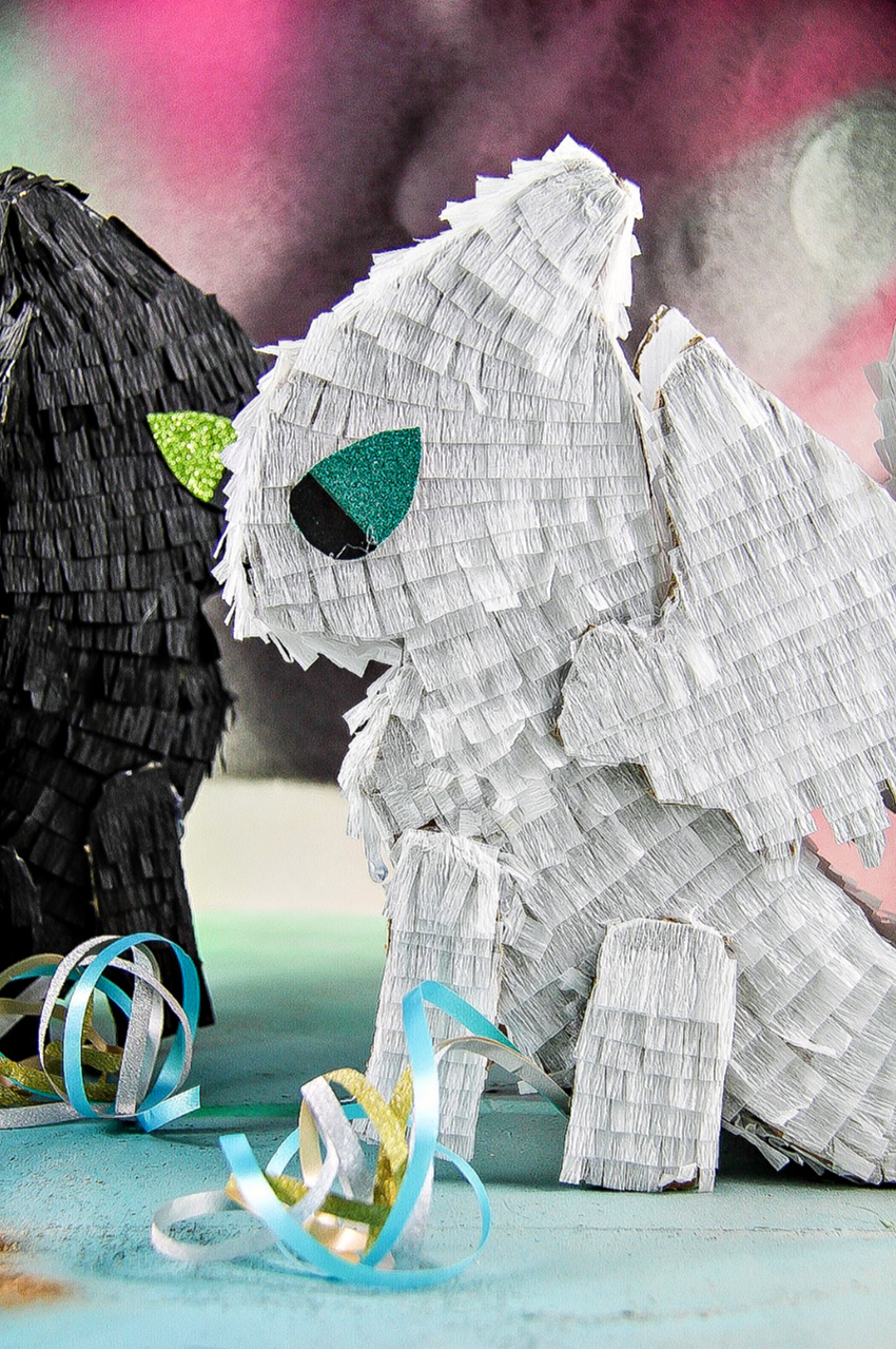 How to make a how to train your dragon pinata.