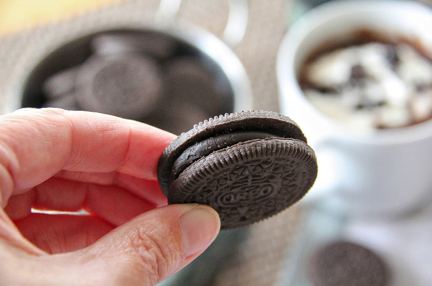 dark chocolate OREO cookie