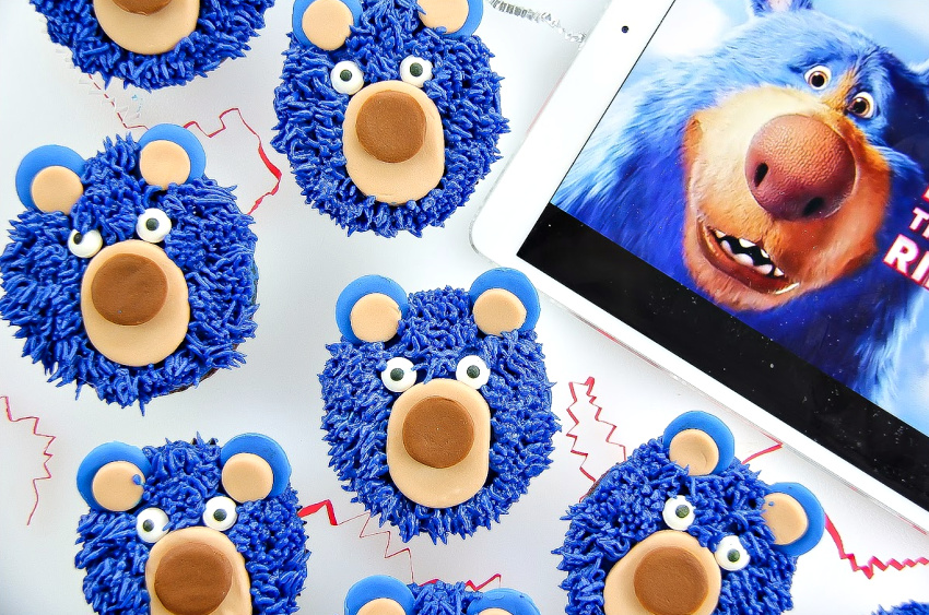 Cupcakes that look like a blue bear inspired by the Wonder Park movie.