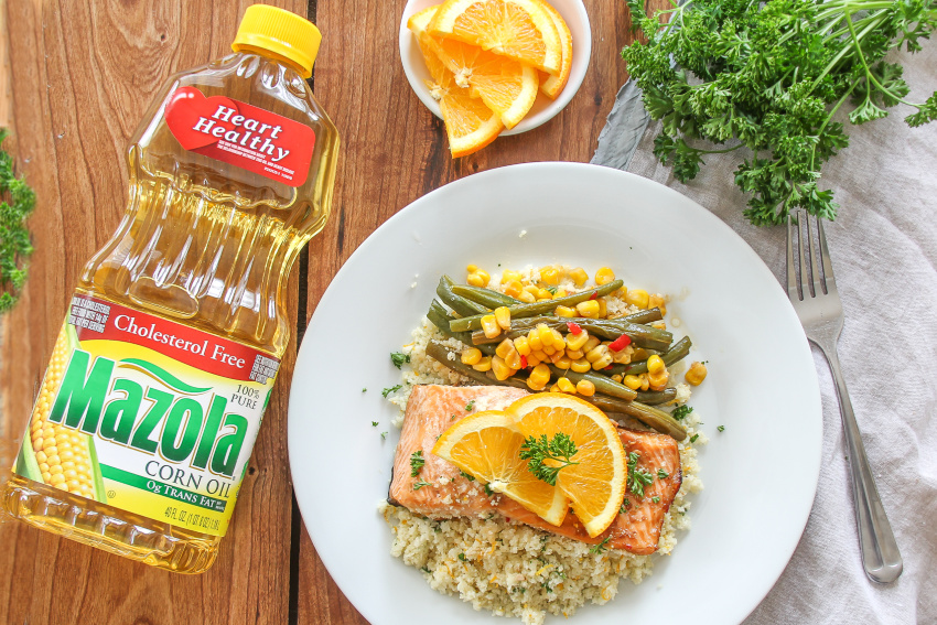 salmon foil packets with vegetables and cauliflower rice