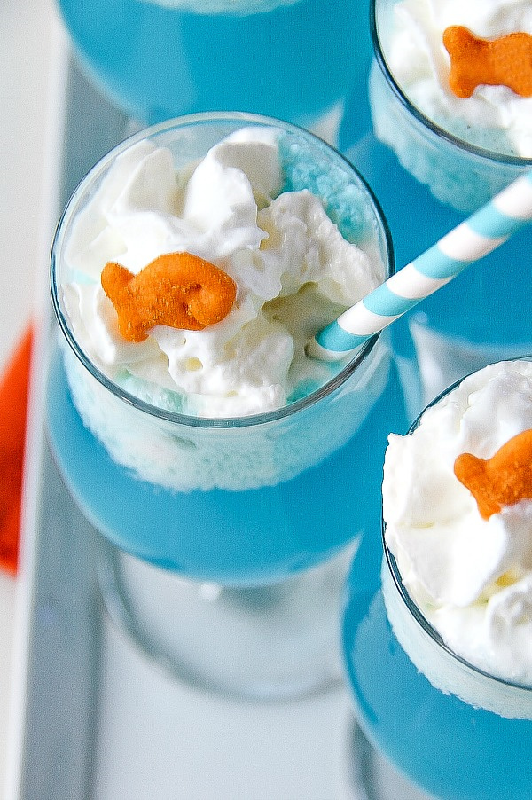 ocean mocktail drink for an under the sea party