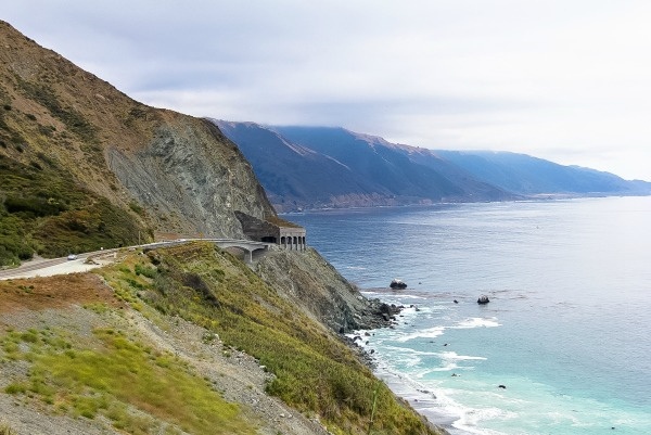 the road along the big sur coastline