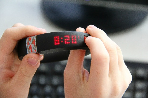 time display on Minecraft gameband