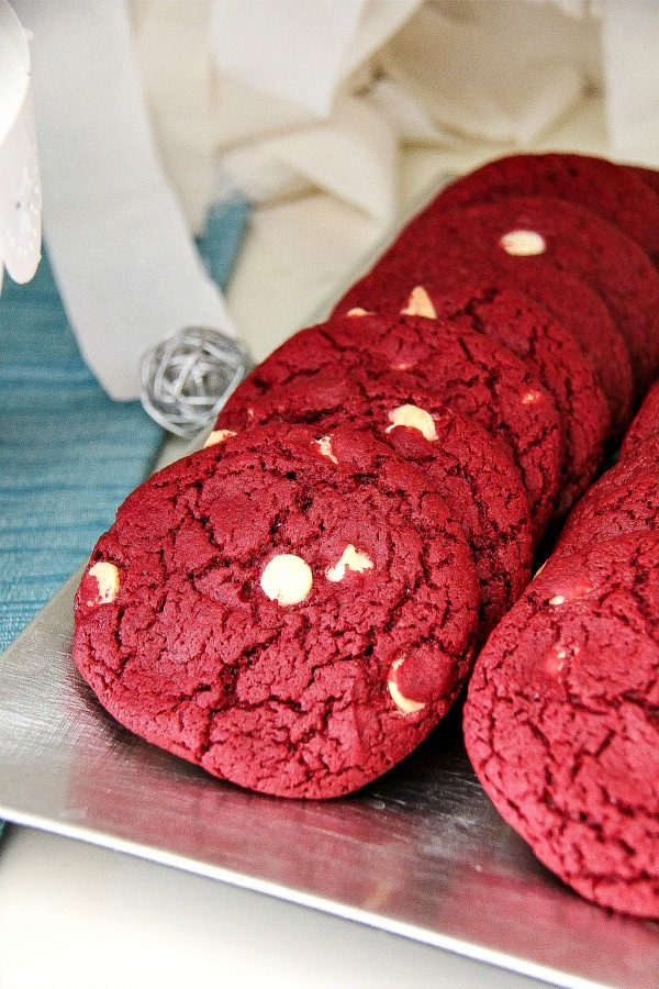 peppermint velvet cookies