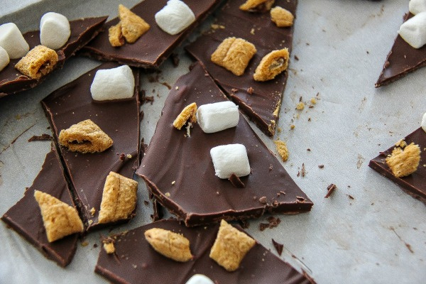 s'mores chocolate and marshmallow bark treats 