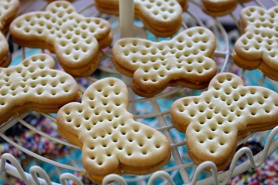 butterfly cheese and crackers