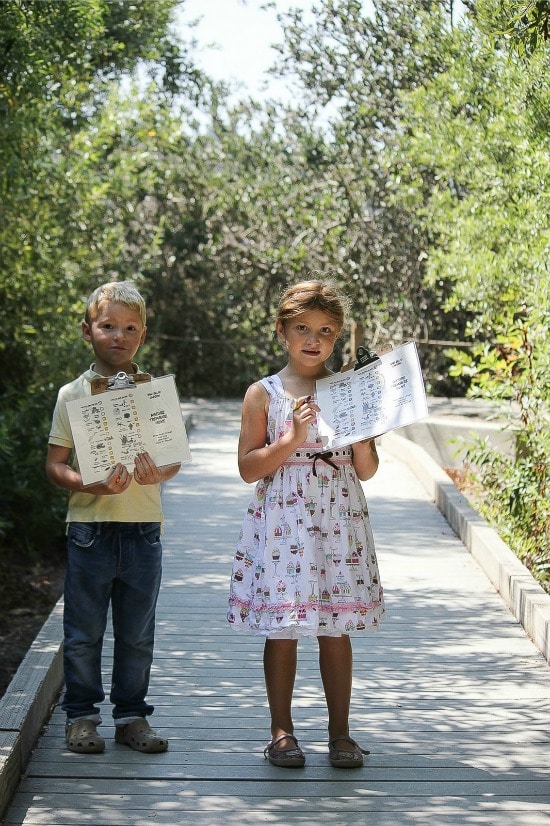 Kids doing a treasure hunt along the trails of the San Elijo Lagoon Nature Center