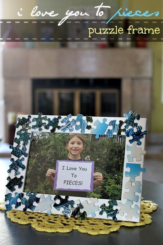 a homemade jigsaw puzzle frame for Mother's Day or Father's Day