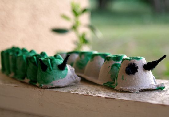 egg carton caterpillar craft for preschoolers