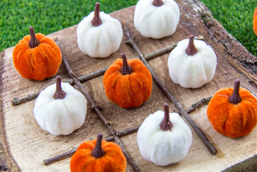 diy pumpkin tic tac toe board made out of wood and sticks