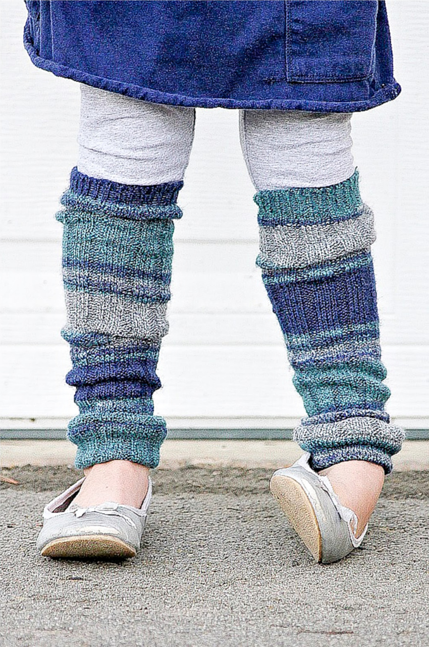 DIY leg warmers from thick blue socks for little girls.