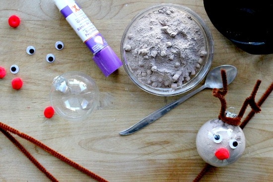 Instructions to make reindeer hot chocolate Christmas ornaments. 