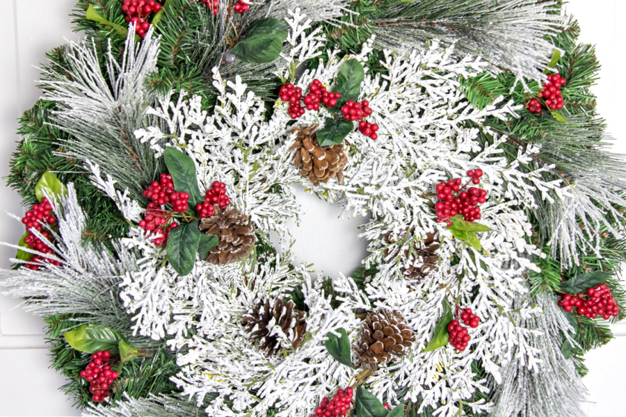festive diy christmas wreath